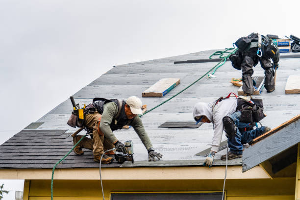 Professional Gutter Installation technician working in Sebring, OH